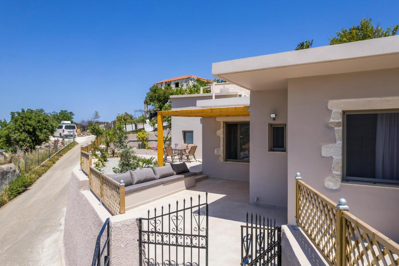 Villa Eva Provarma Екстер'єр фото