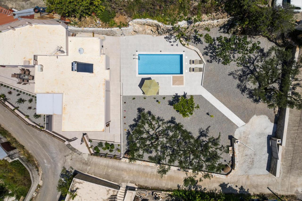 Villa Eva Provarma Екстер'єр фото
