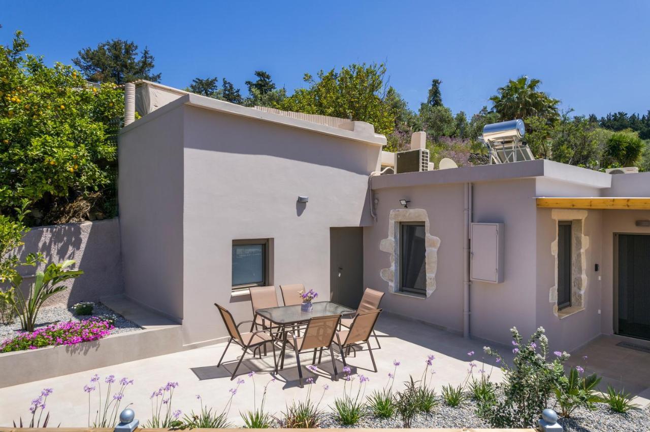 Villa Eva Provarma Екстер'єр фото